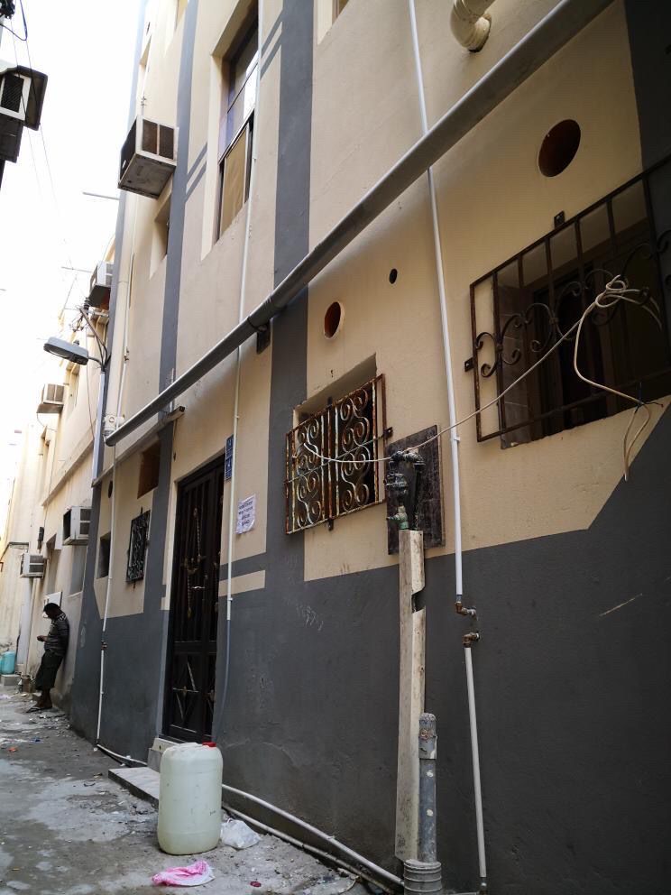 بناية في المنامة للبــيع