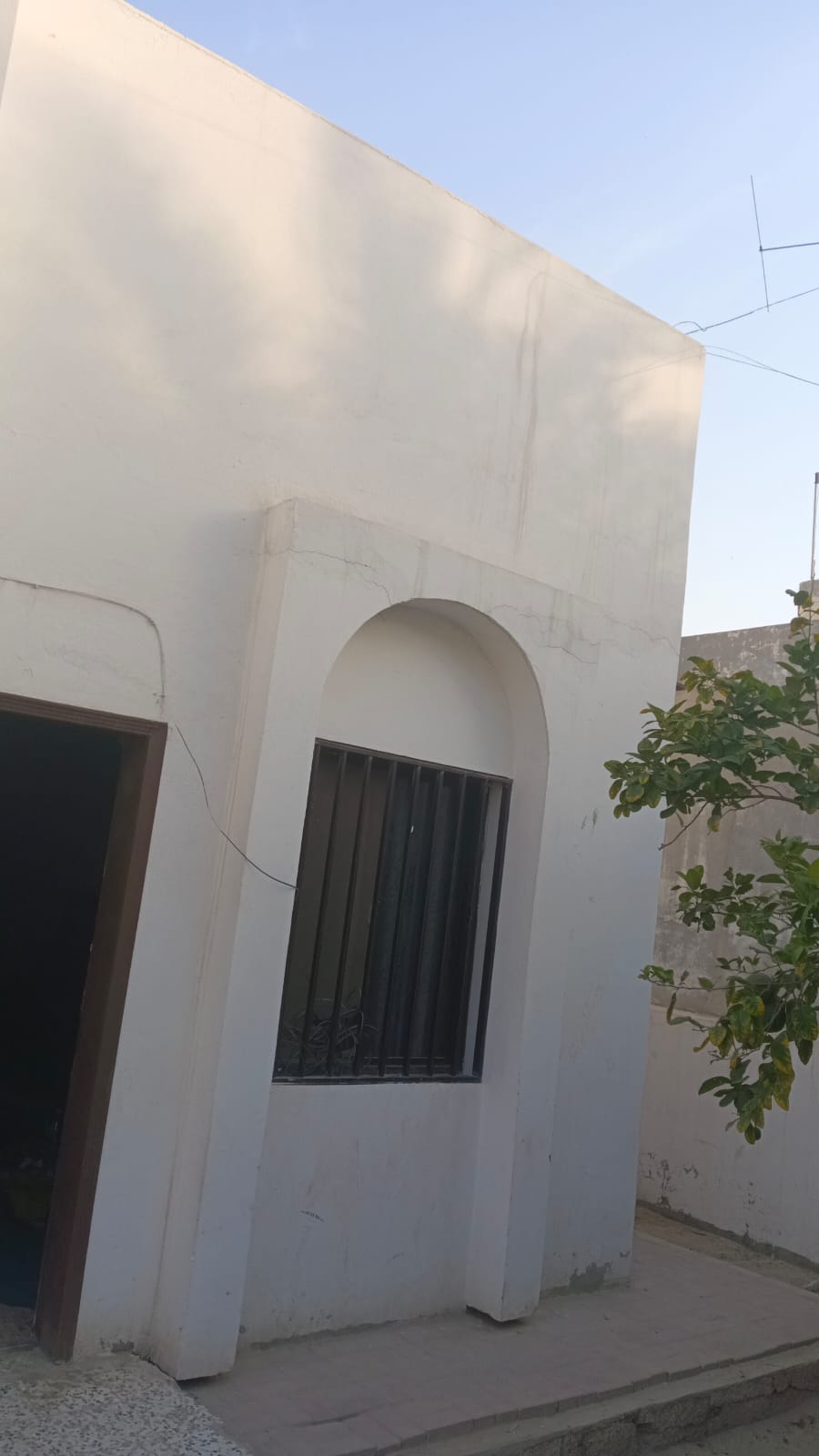 فيلا في الرفاع الشرقي للبــيع