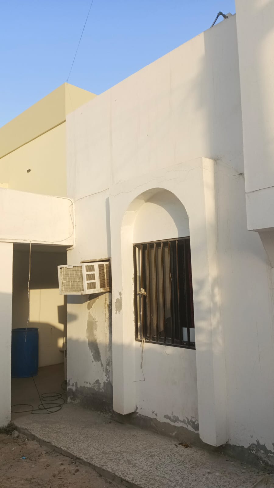 فيلا في الرفاع الشرقي للبــيع