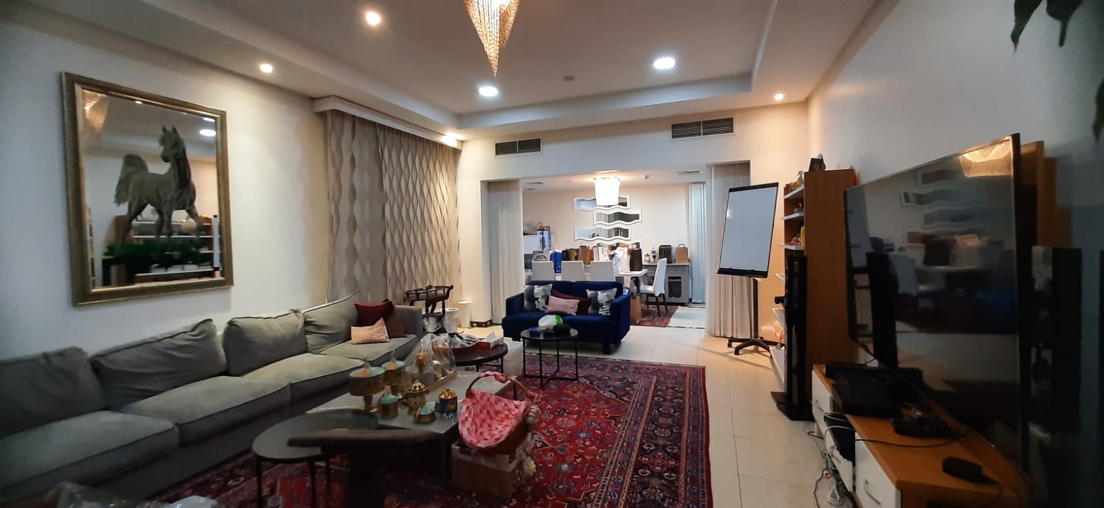 بناية في السيف للبــيع