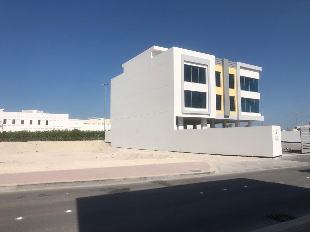 بناية في ديار المحرق للبــيع
