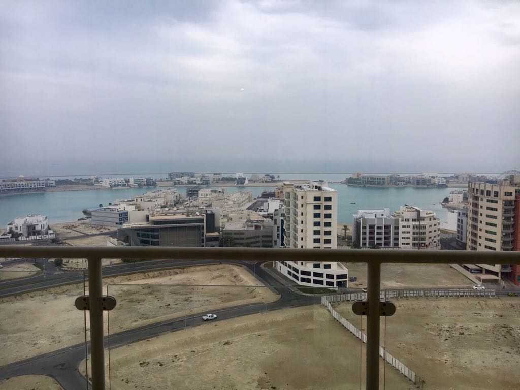 شقة في جزر امواج للبيع و إيجار