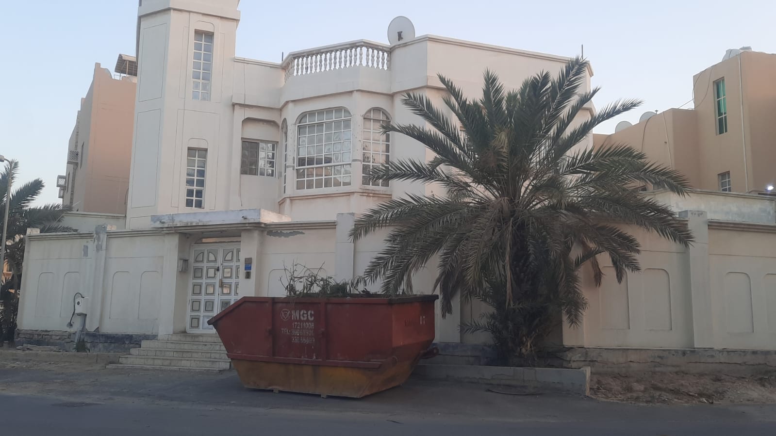 Villa in Jid Ali for Sale